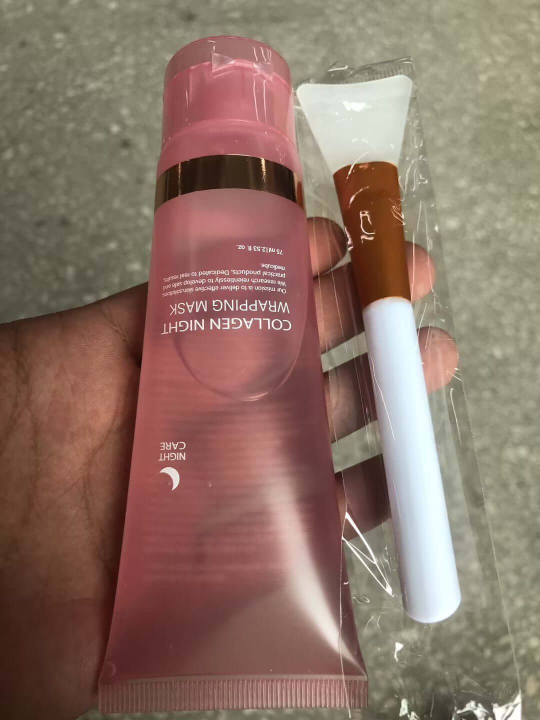 Masque de nuit au collagène norelia beauty avec applicateur, soin réparateur intensif pour améliorer l'élasticité de la peau.